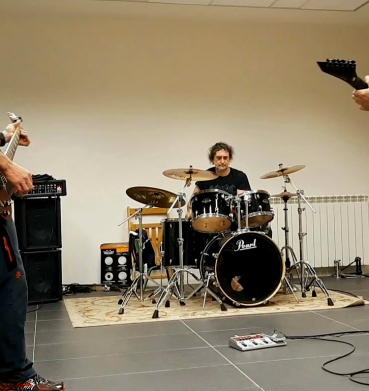Navarra Hardrock Schlagzeugern | jony70