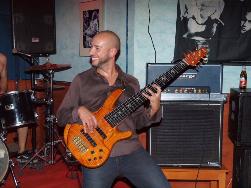 Bajistas Metal Barcelona | landmar